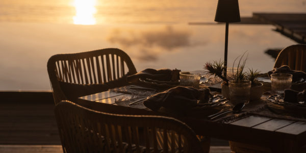 Manami_Sunsets-at-Lingaw-Restaurant-3-scaled-600x300-1.jpg