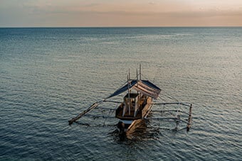 Manami-Resort-Boat-8-340