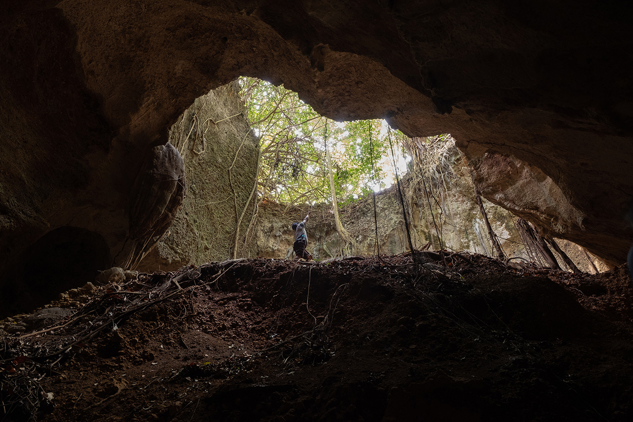 Manami_Cave Spelunking (2)