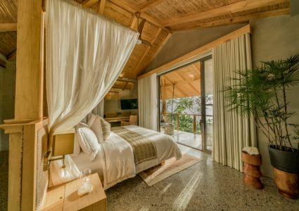Manami-Resort-Deluxe-Villa-11-1-1024x683
