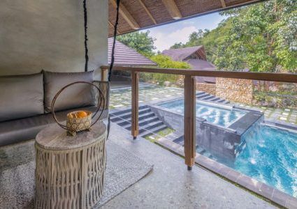 Manami_Poolside-Suites_Double-5-scaled-600x300-1.jpg